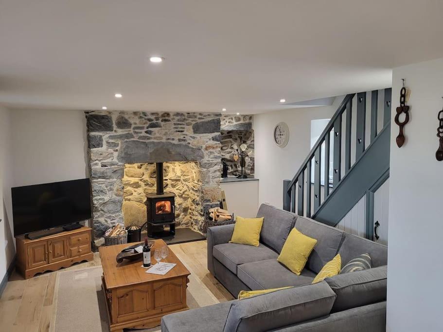 Amazing Coastal & Sunset Views In Eryri Villa Llanllyfni Buitenkant foto
