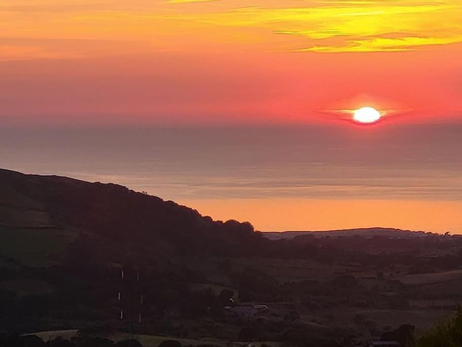 Amazing Coastal & Sunset Views In Eryri Villa Llanllyfni Buitenkant foto